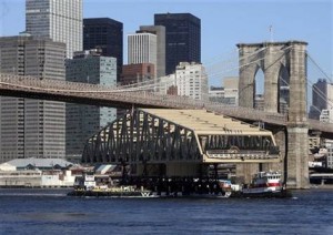 aptopix-nyc-bridge-river-voyage-383536974_v2.grid-6x2-300x212